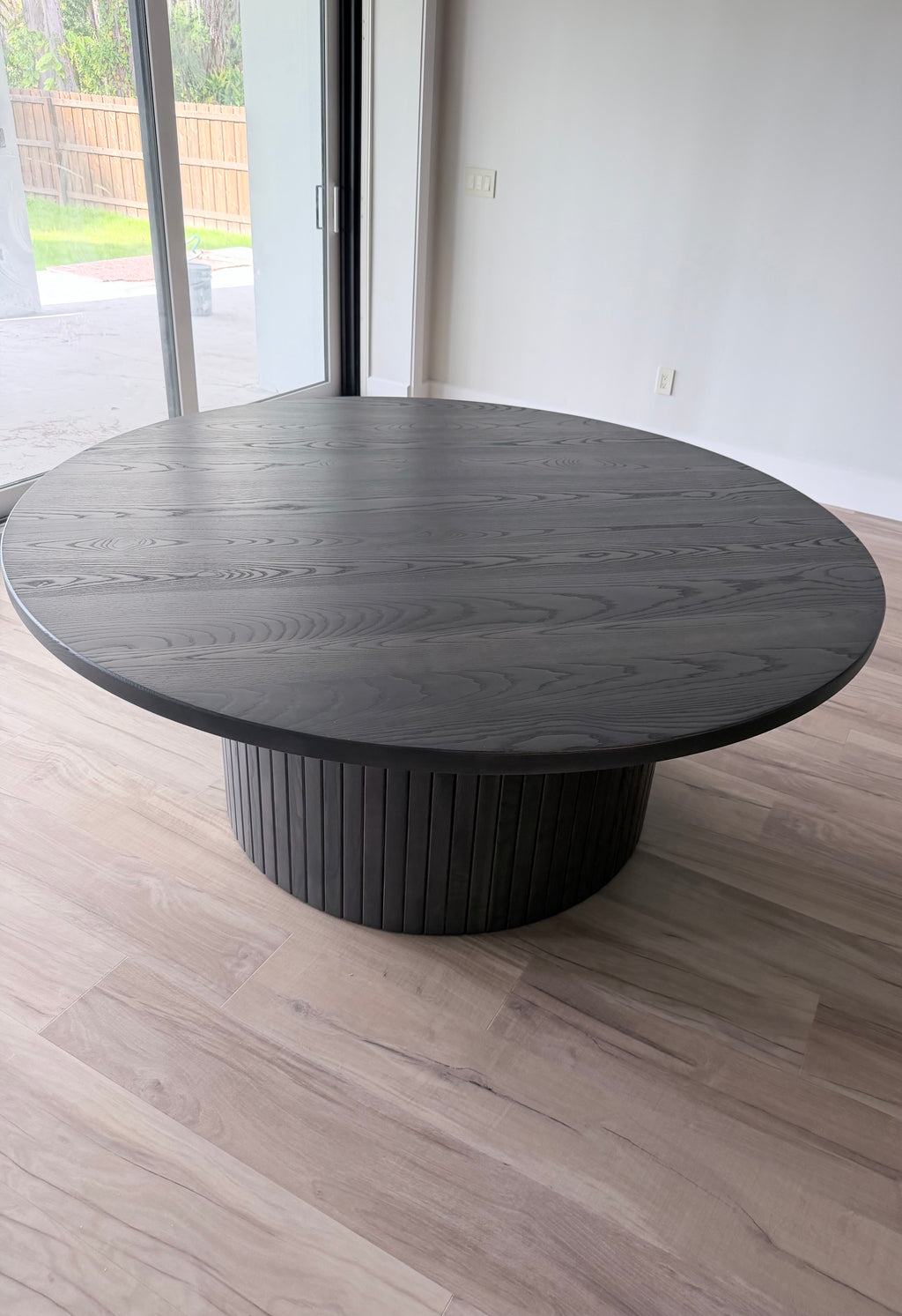 Ophelia Round Table