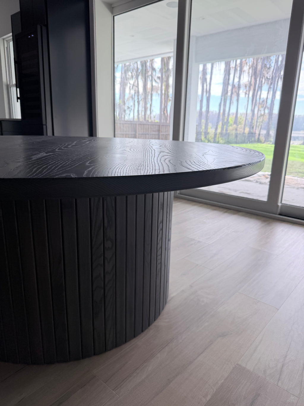 Ophelia Round Table